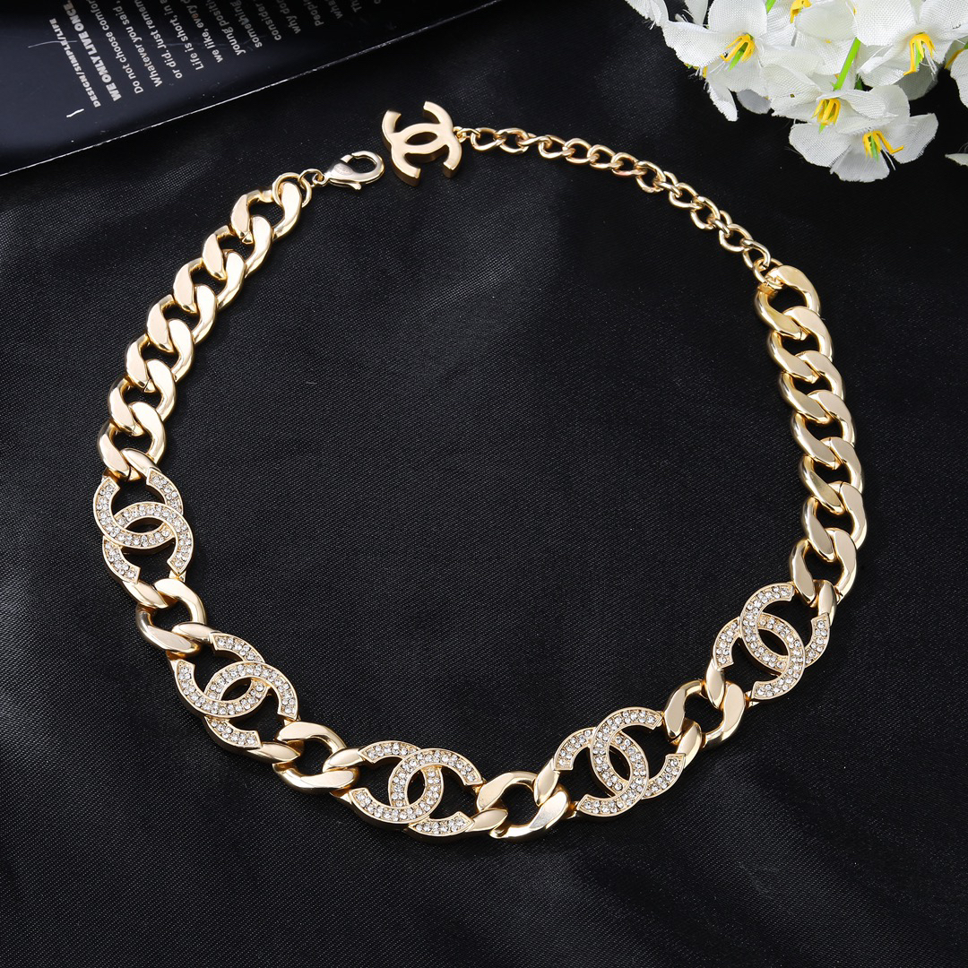 Chanel diamond chain necklace