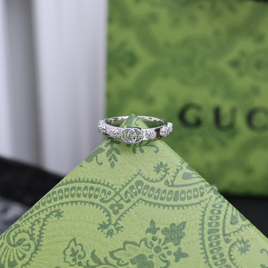 GUCCI diamond GG ring