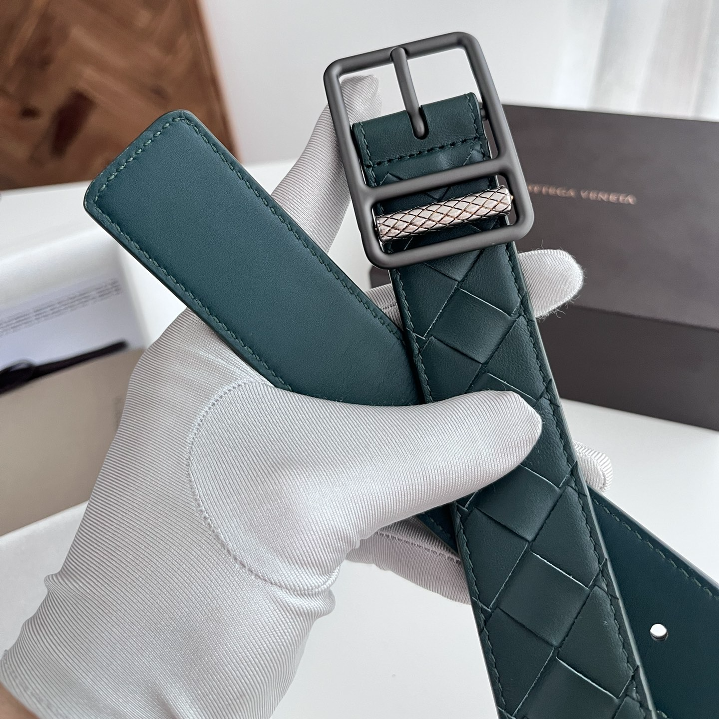 Bottega Veneta woven leather belt with rotating pin buckle, 3.5cm wide