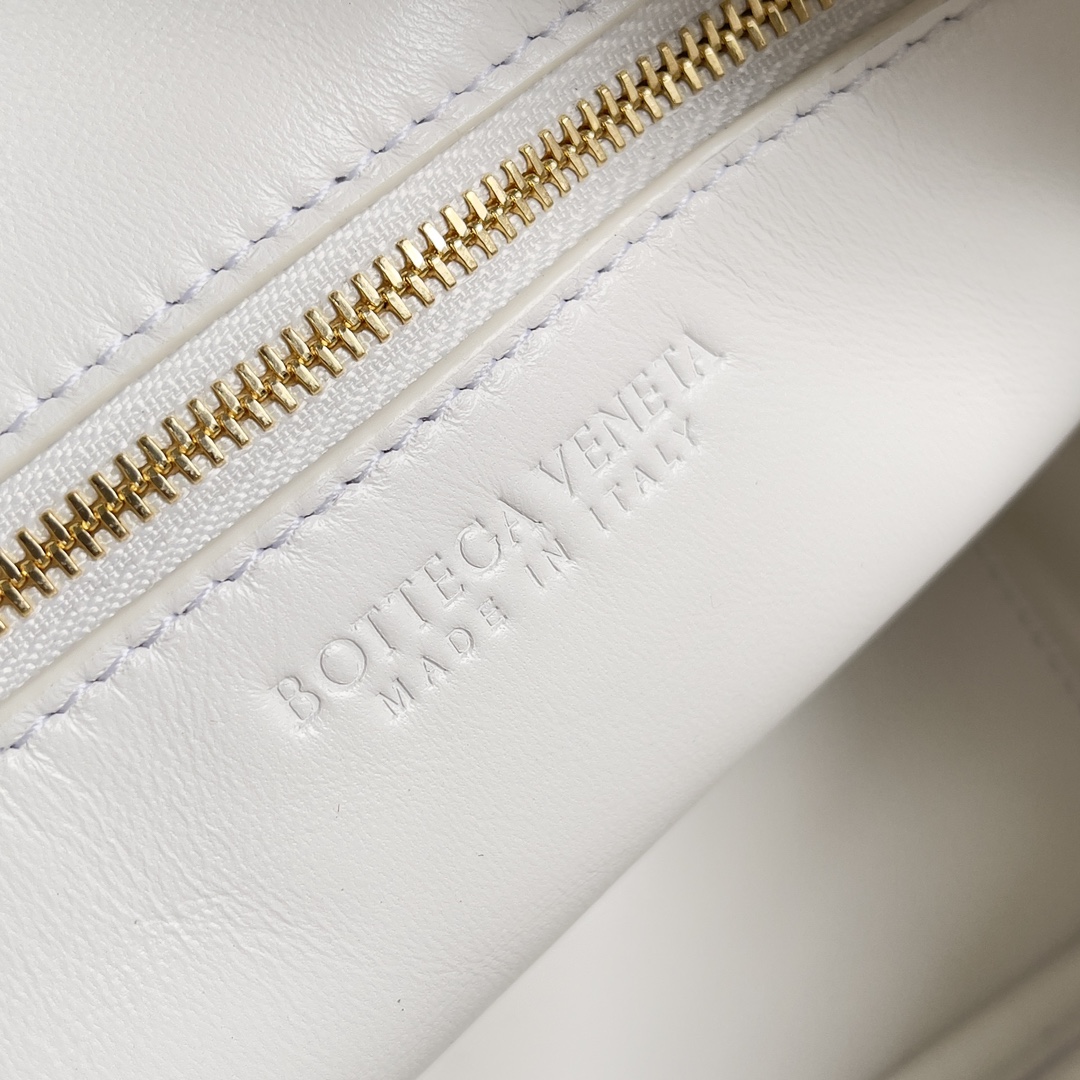 Bottega Veneta 2024 Spring Get Away Small Square Bag 776736