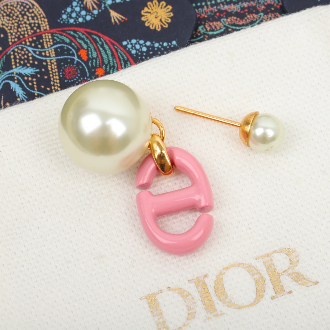 Dior Pearl Letter Earrings