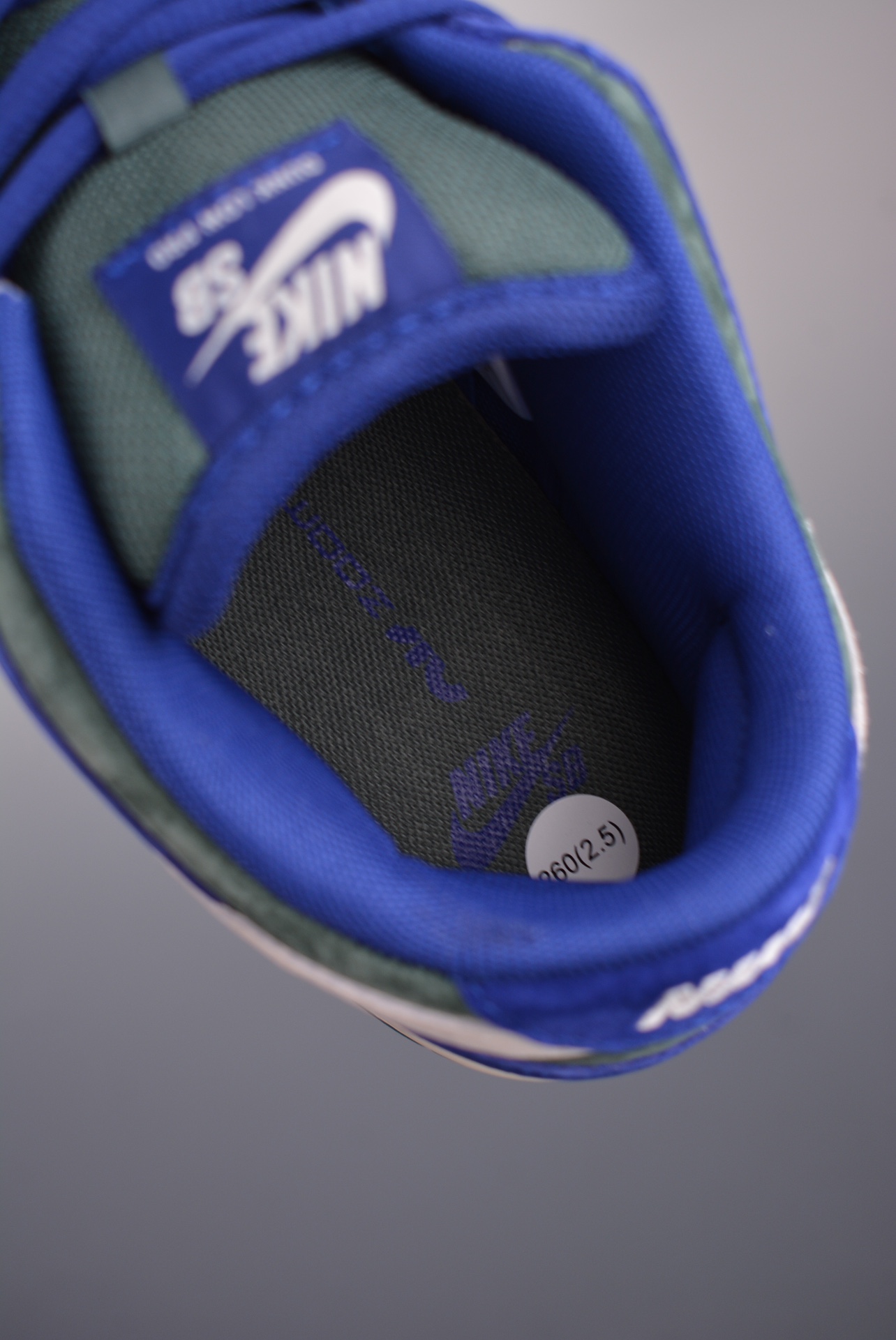 Nike SB Dunk Low Pro Deep Royal Blue suede blue and green HF3704-400