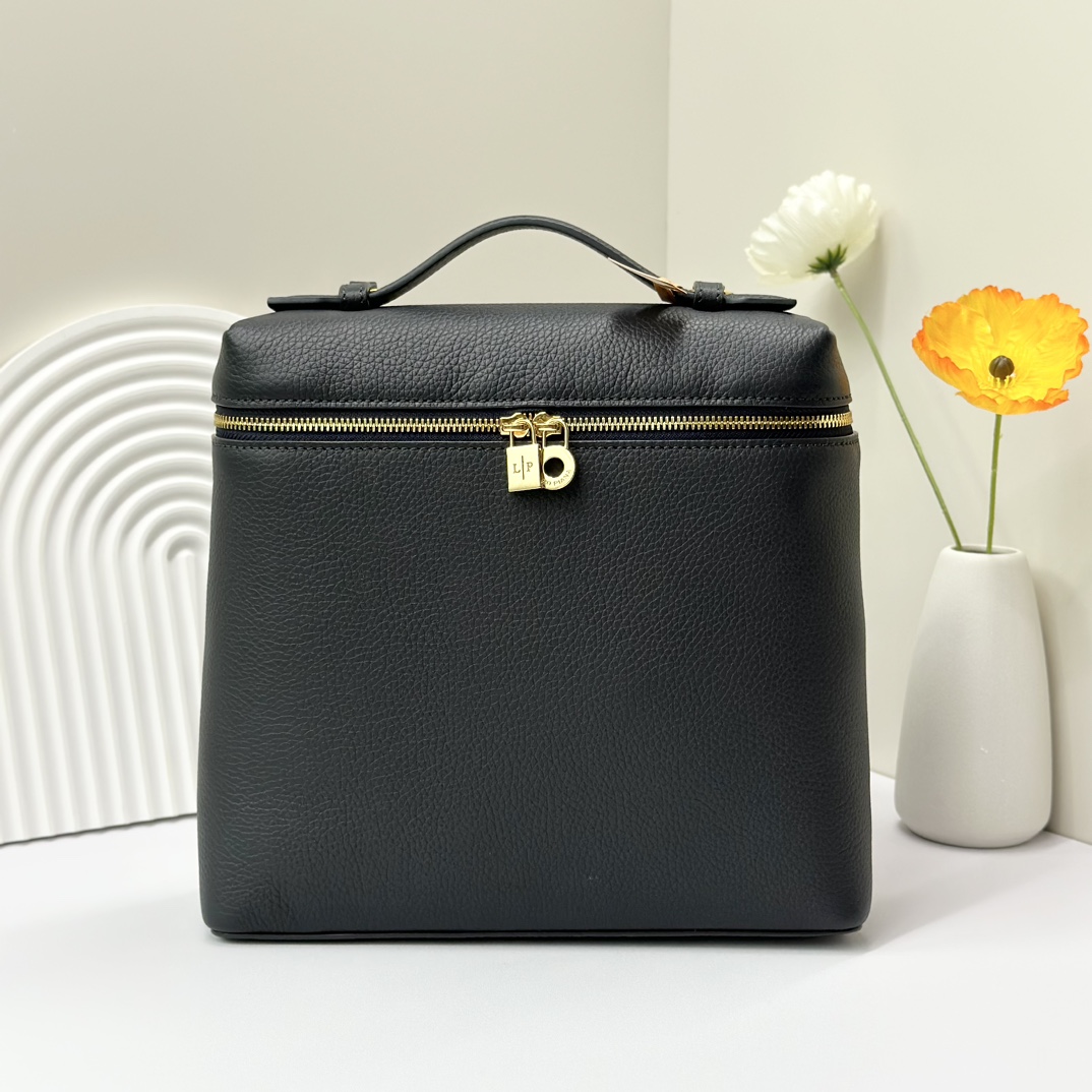 Loro Piana Extra poet L23.5 Square Backpack FAI6491