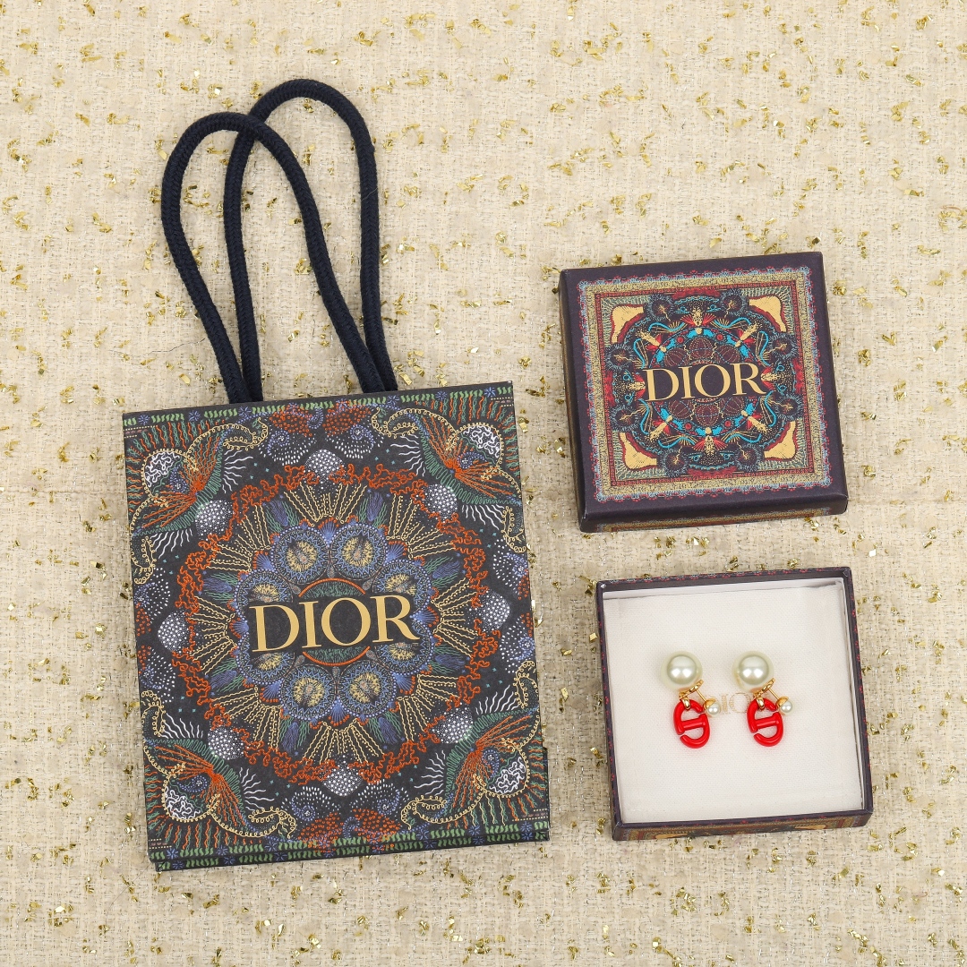 Dior Pearl Letter Earrings