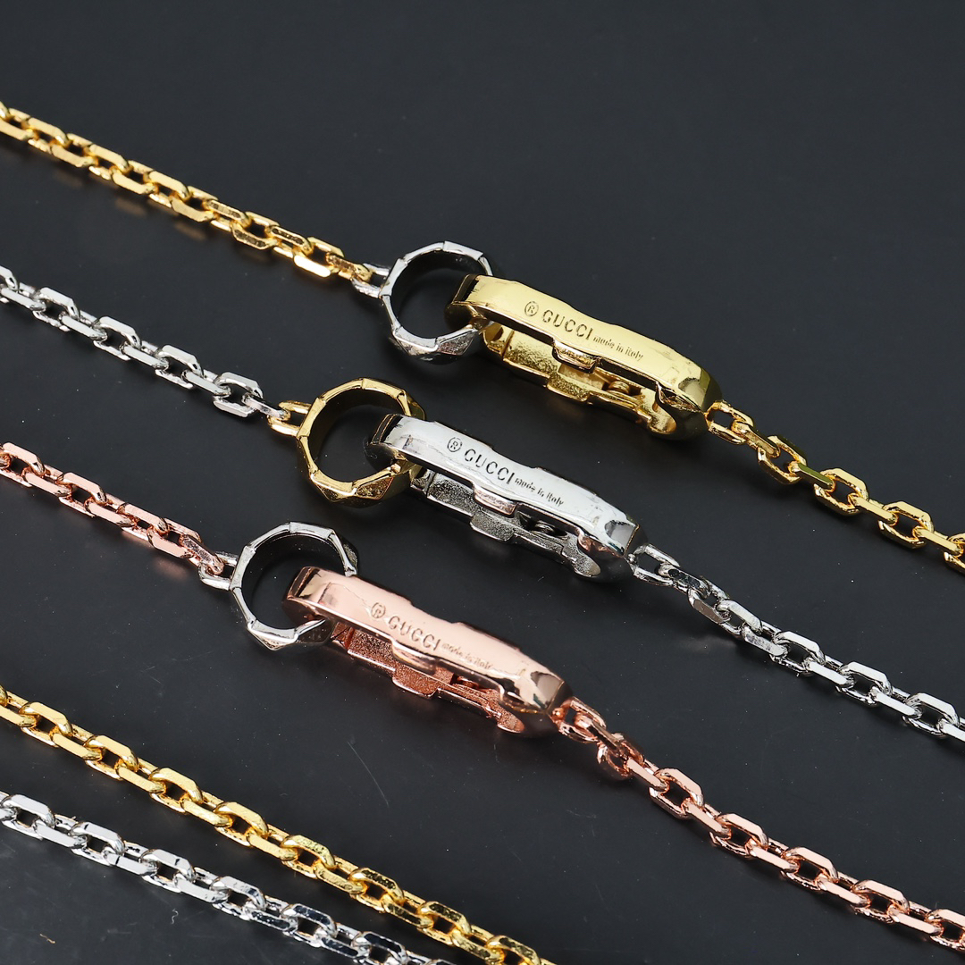 Gucci Link to Love series rose gold chain necklace
