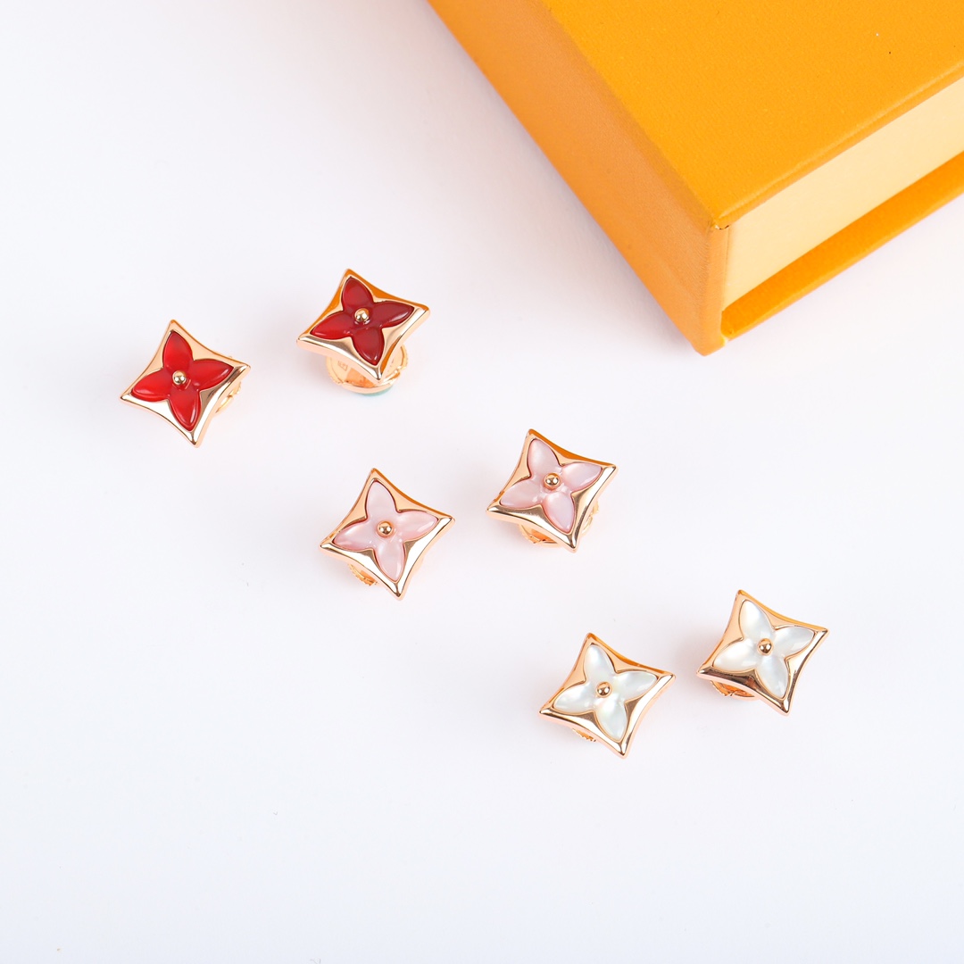 Louis Vuitton Square Clover Earrings