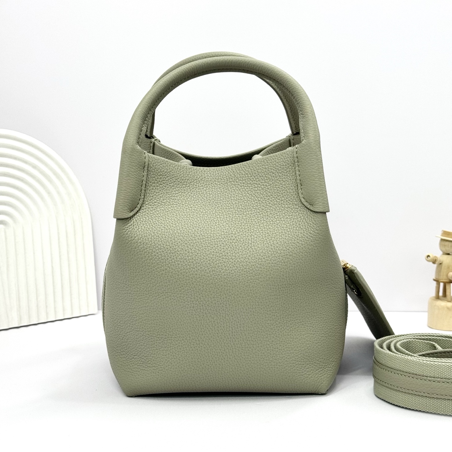 Loro Piana Bale Bale Medium Bucket Bag FAN8964