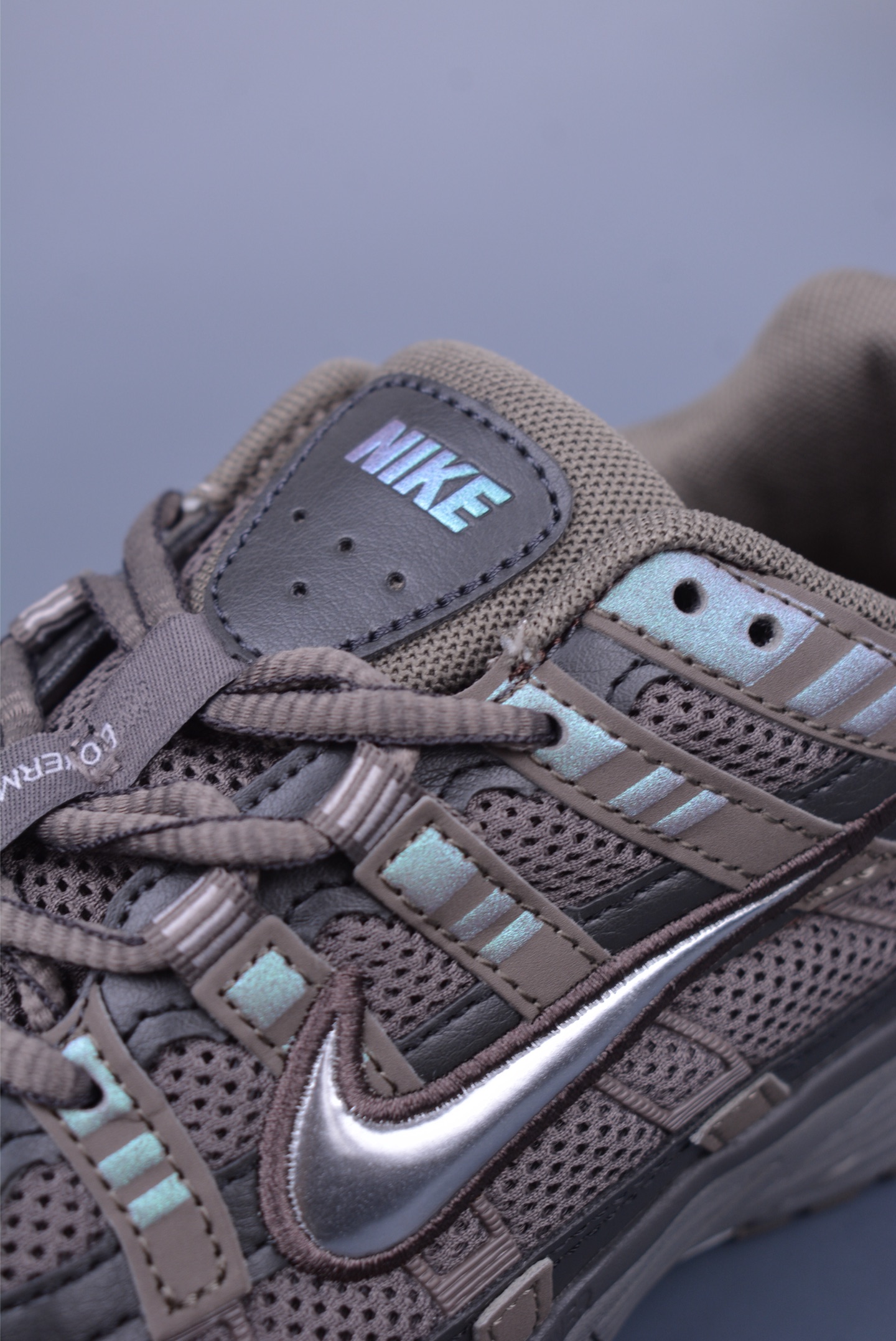 Nike P-6000 Premium Running Shoes Gold Gray Brown CD6404-202
