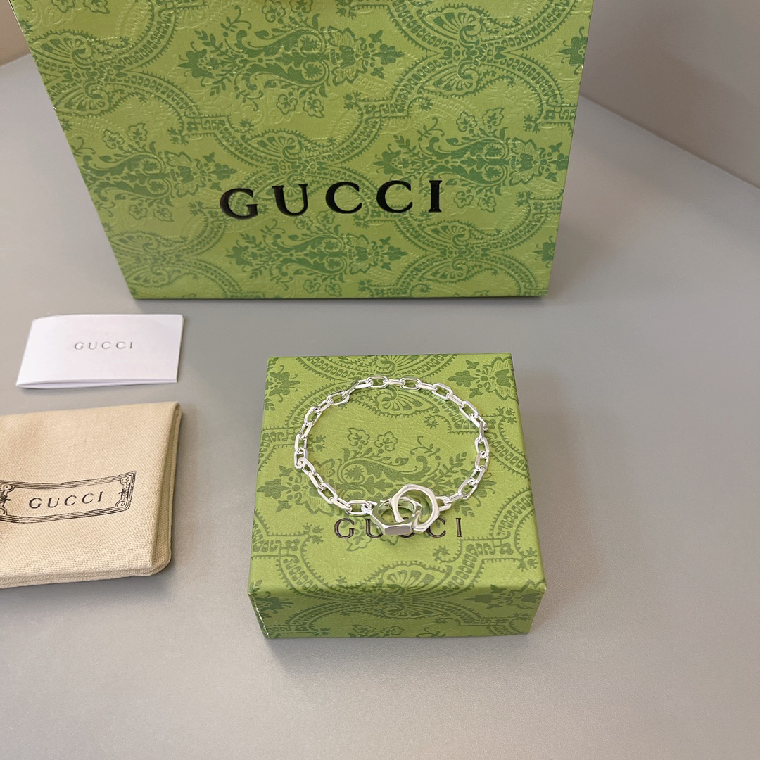 Gucci Nut Chain Bracelet