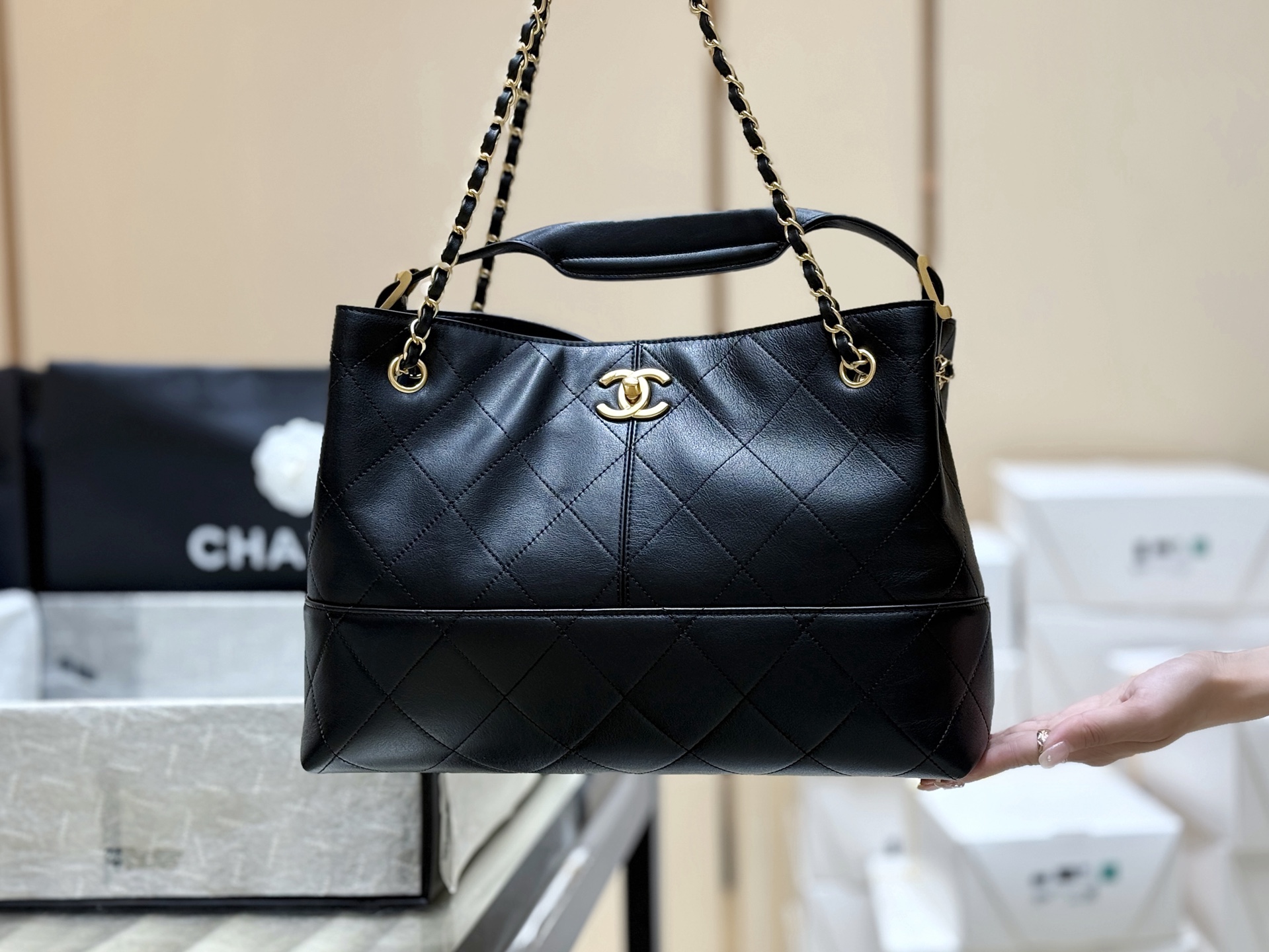 Chanel 25A High-end Handicraft Workshop Suede Colorblock Hobo AS5634 00158