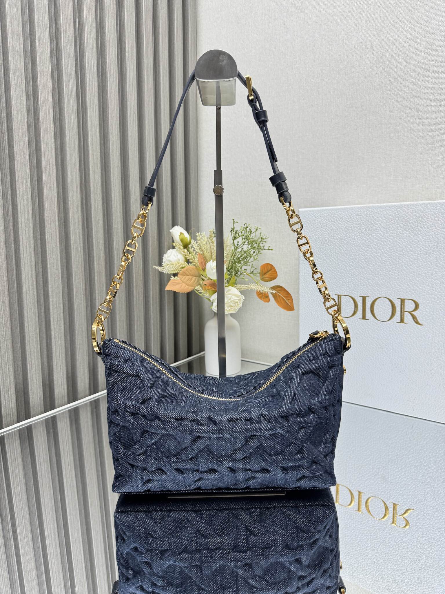Dior star Hobo chain bag 3202