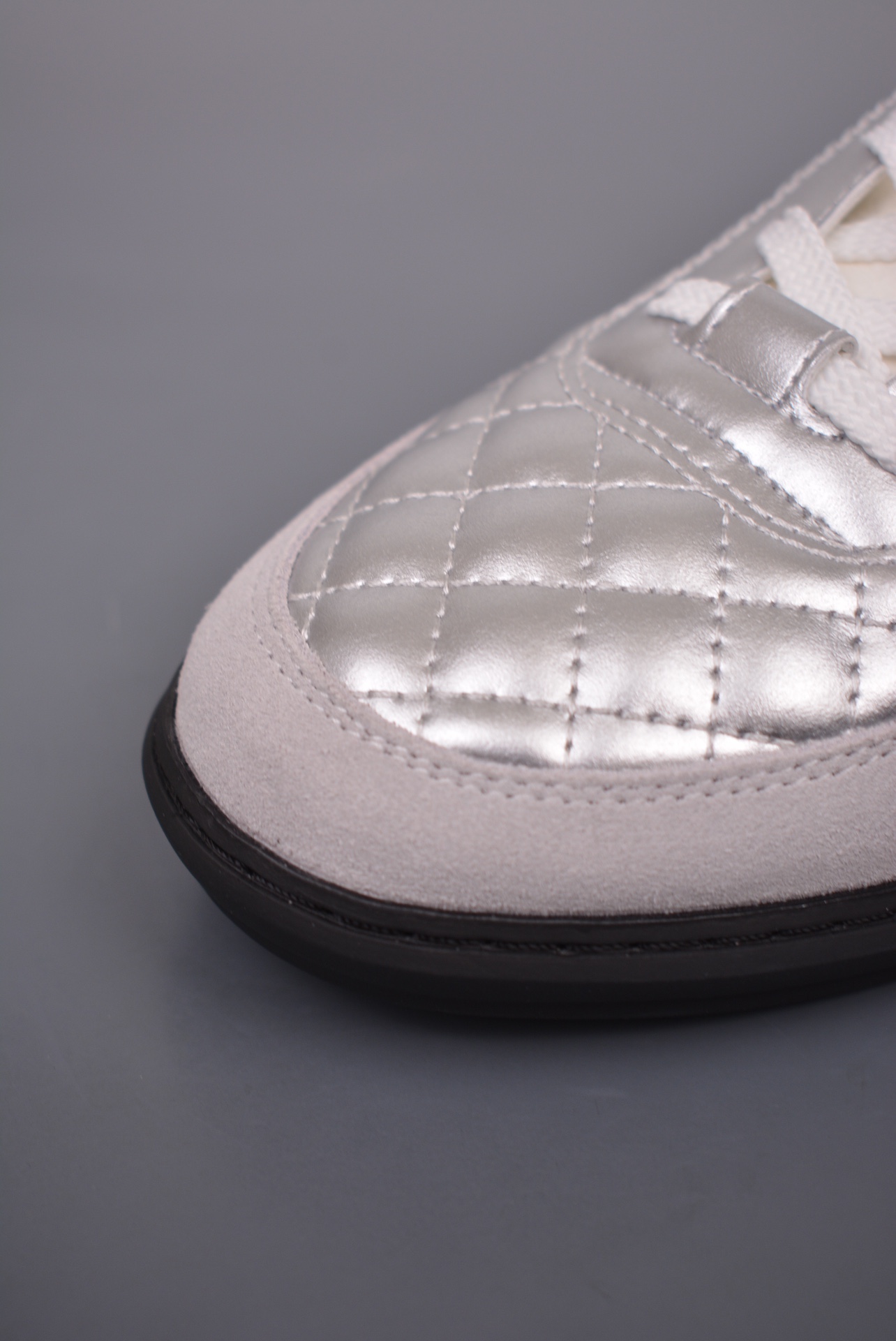 Chanel A23 CC Quilted Trainers Sneaker Silver