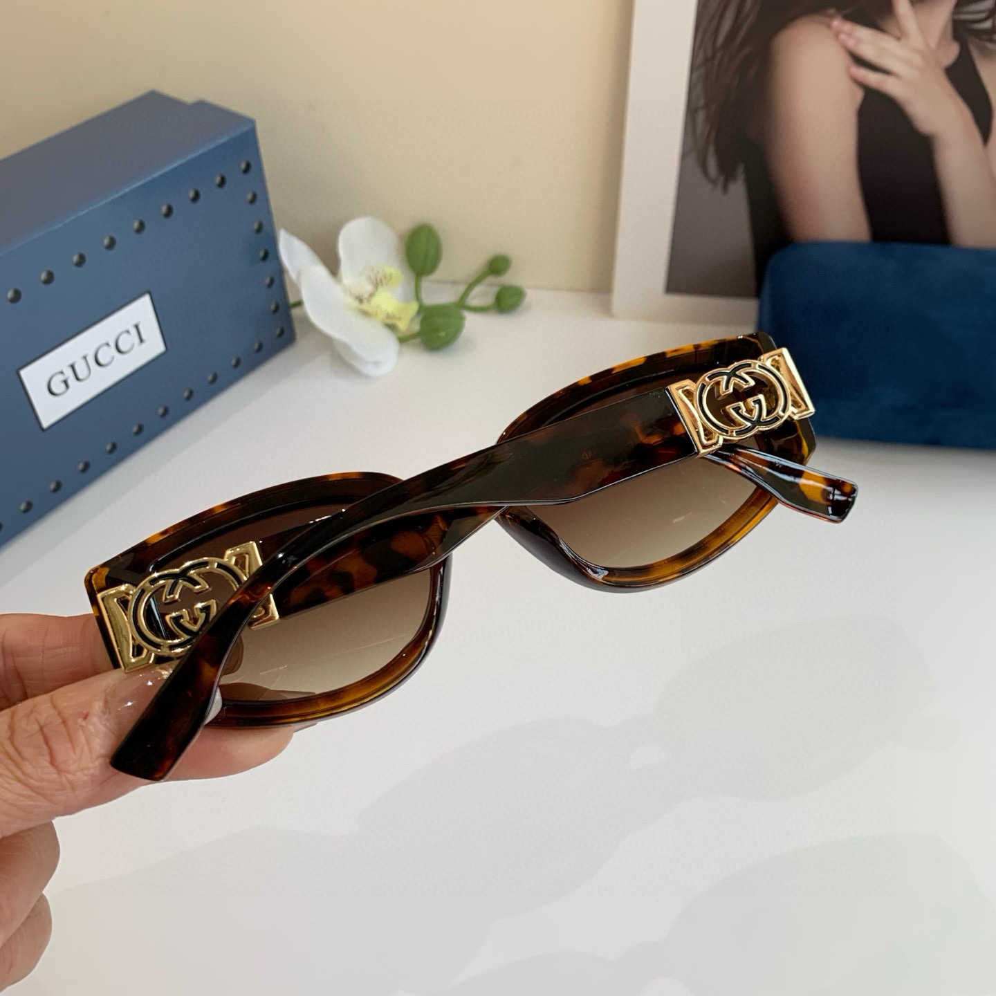 Gucci Round Frame Sunglasses