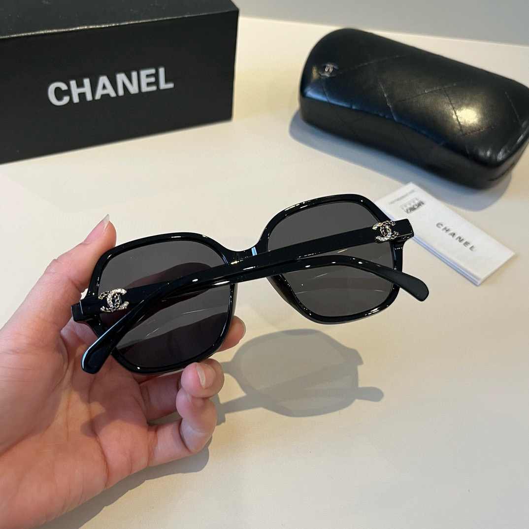 Chanel round frame sunglasses