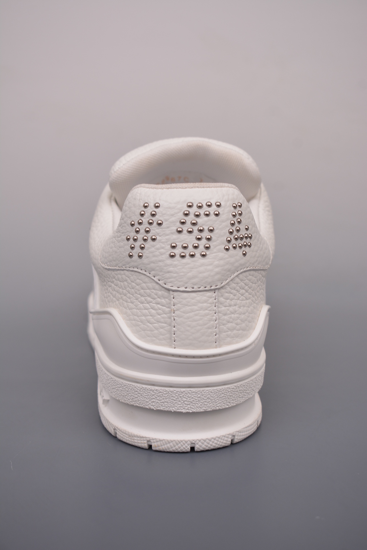 2021 Louis Vuitton Trainer Rivet White