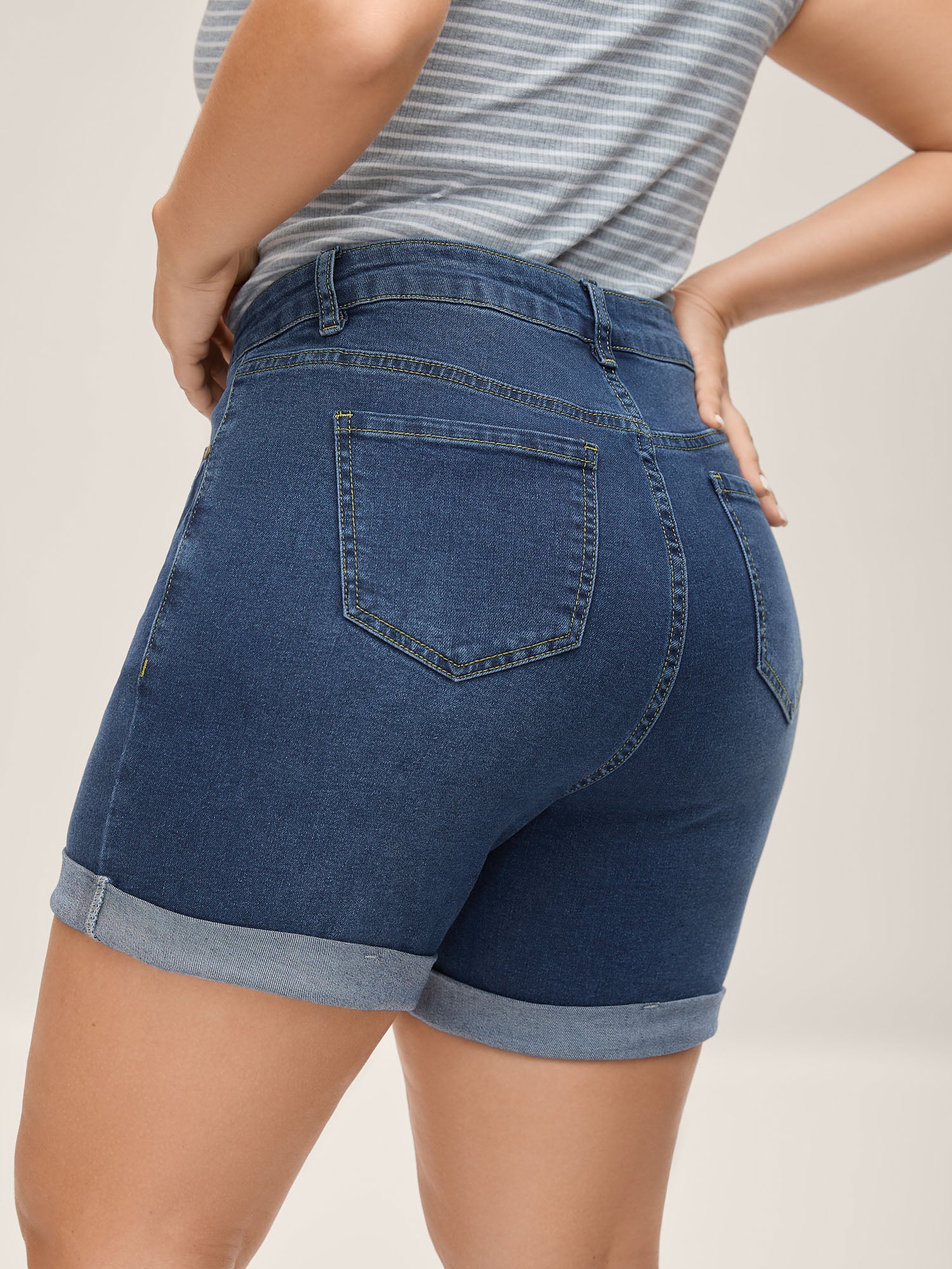 Stretch Skinny Fit Sculpting Denim Shorts