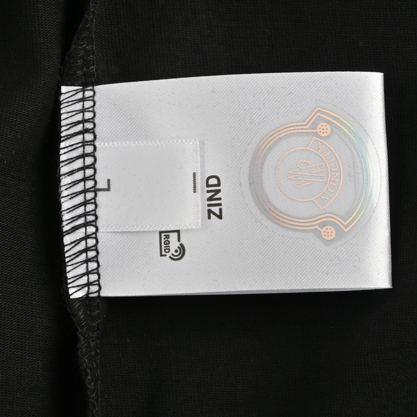 Moncler 25ss short-sleeved shirt with 3D laminated logo on the back