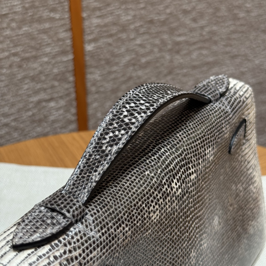 Hermès Kelly Pochette 1BOmbre Handbag (Handmade to Order)