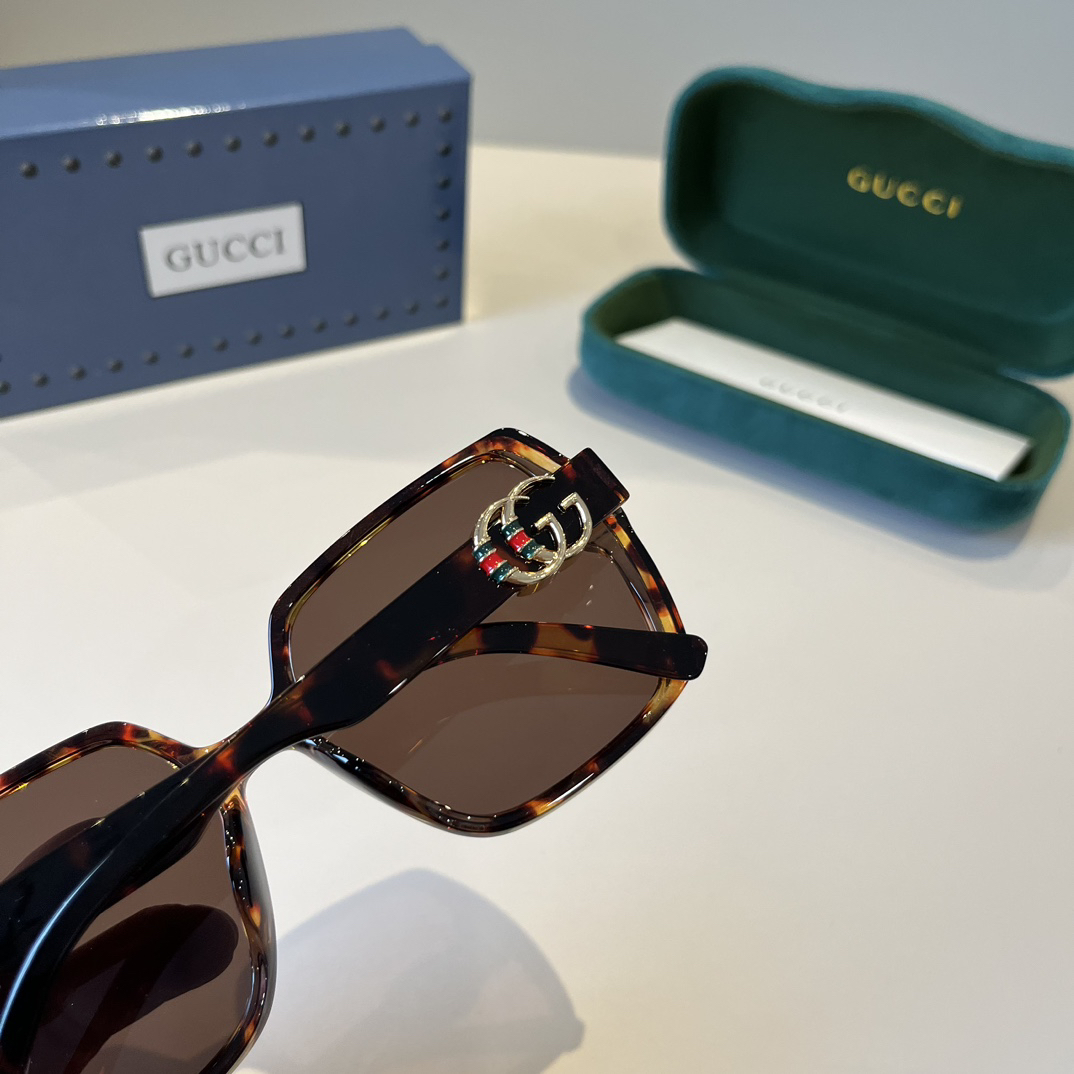 Gucci Square Frame Sunglasses
