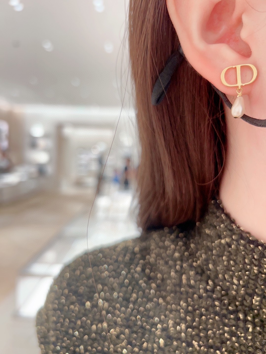 Dior CD letter drop pearl earrings