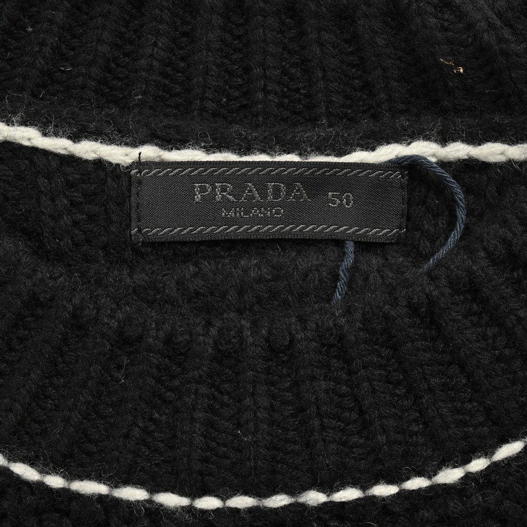 Prada 24Fw chunky white crew neck sweater