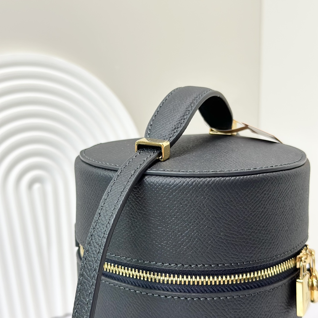 Loro Piana Extra Case Small Bucket Bag