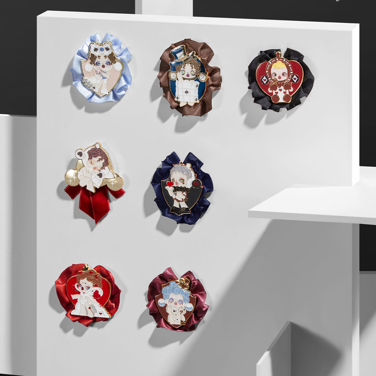 POP MART SKULLPANDA Everyday Wonderland Series-Badge [1 Blind Box]