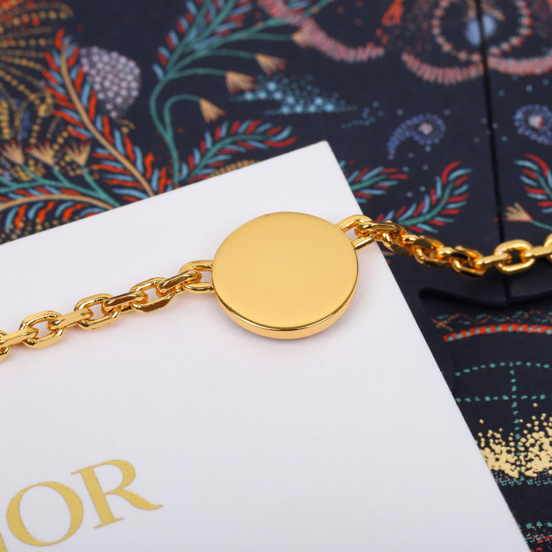 Dior black round necklace