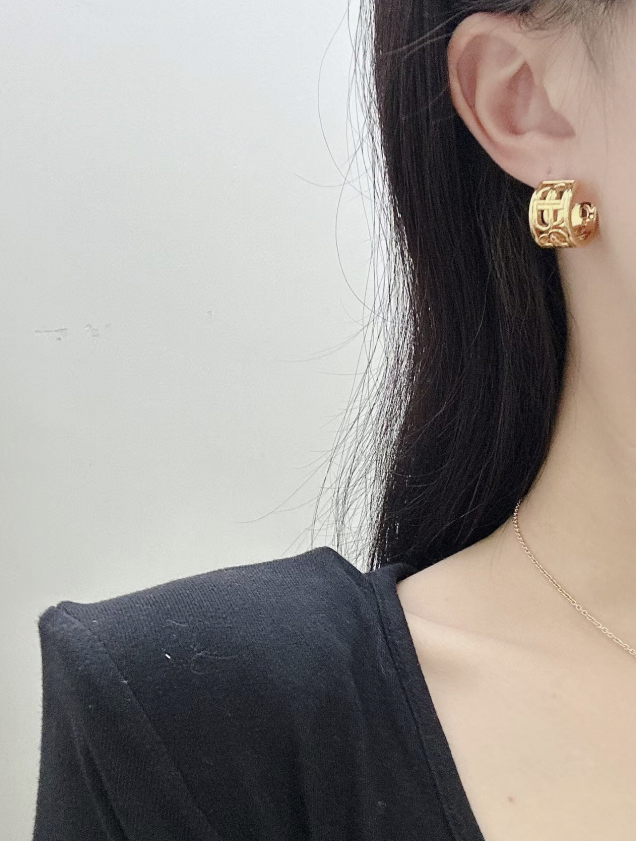 Balenciaga BB hollow gold earrings