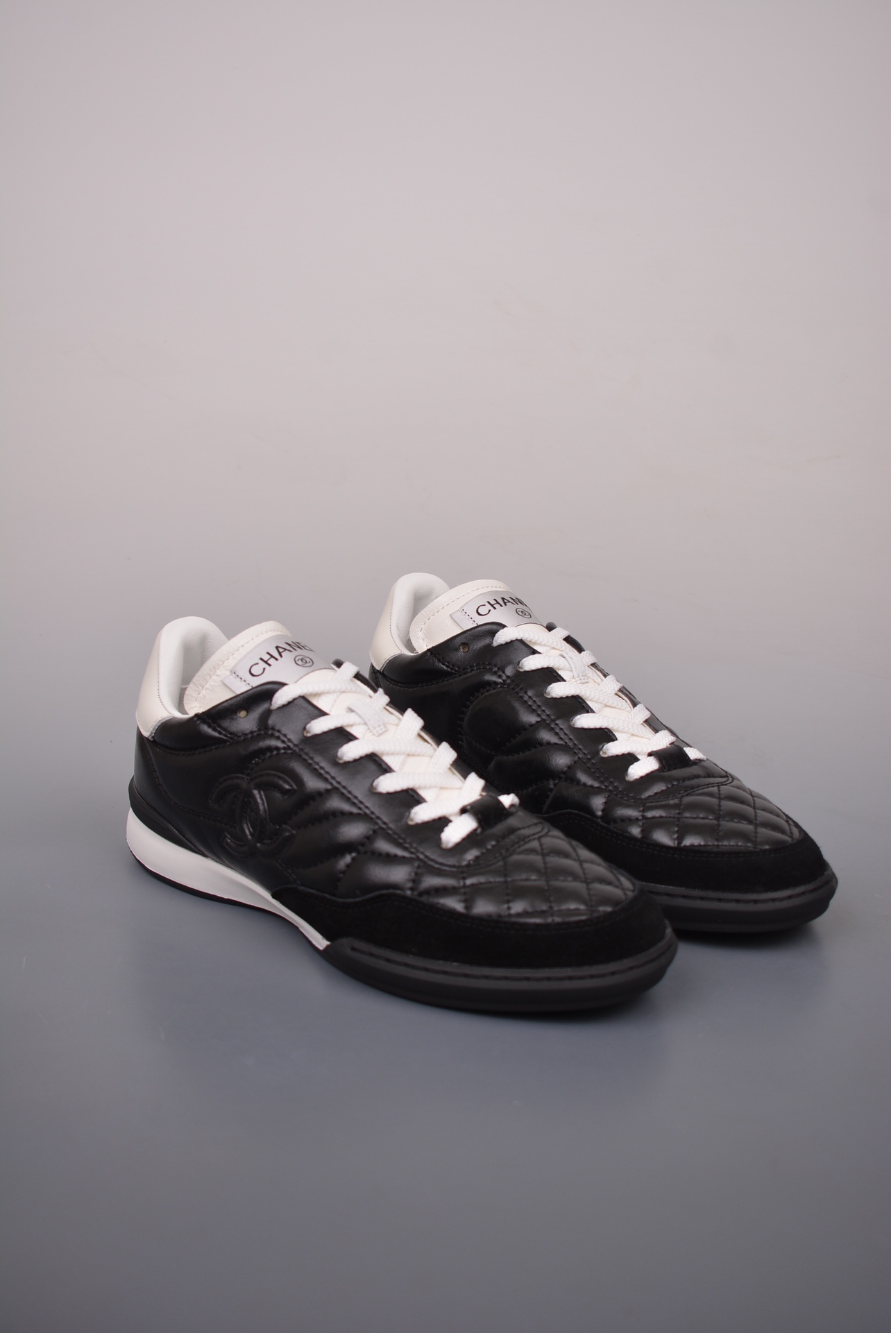 Chanel A23 CC Quilted Trainers Sneaker black