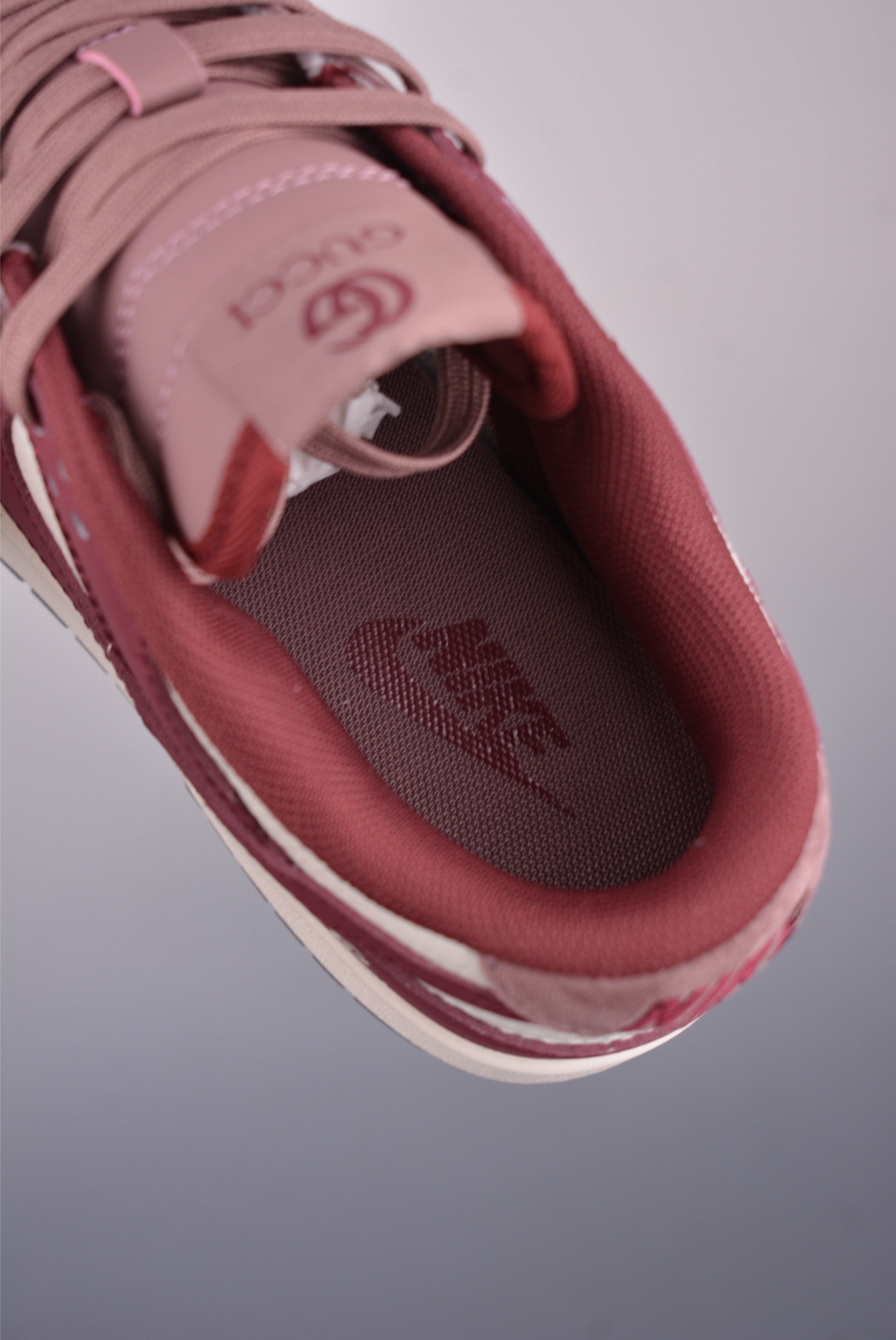 Gucci x Nike SB Dunk Low sneakers Wine Red and White XD1588-208