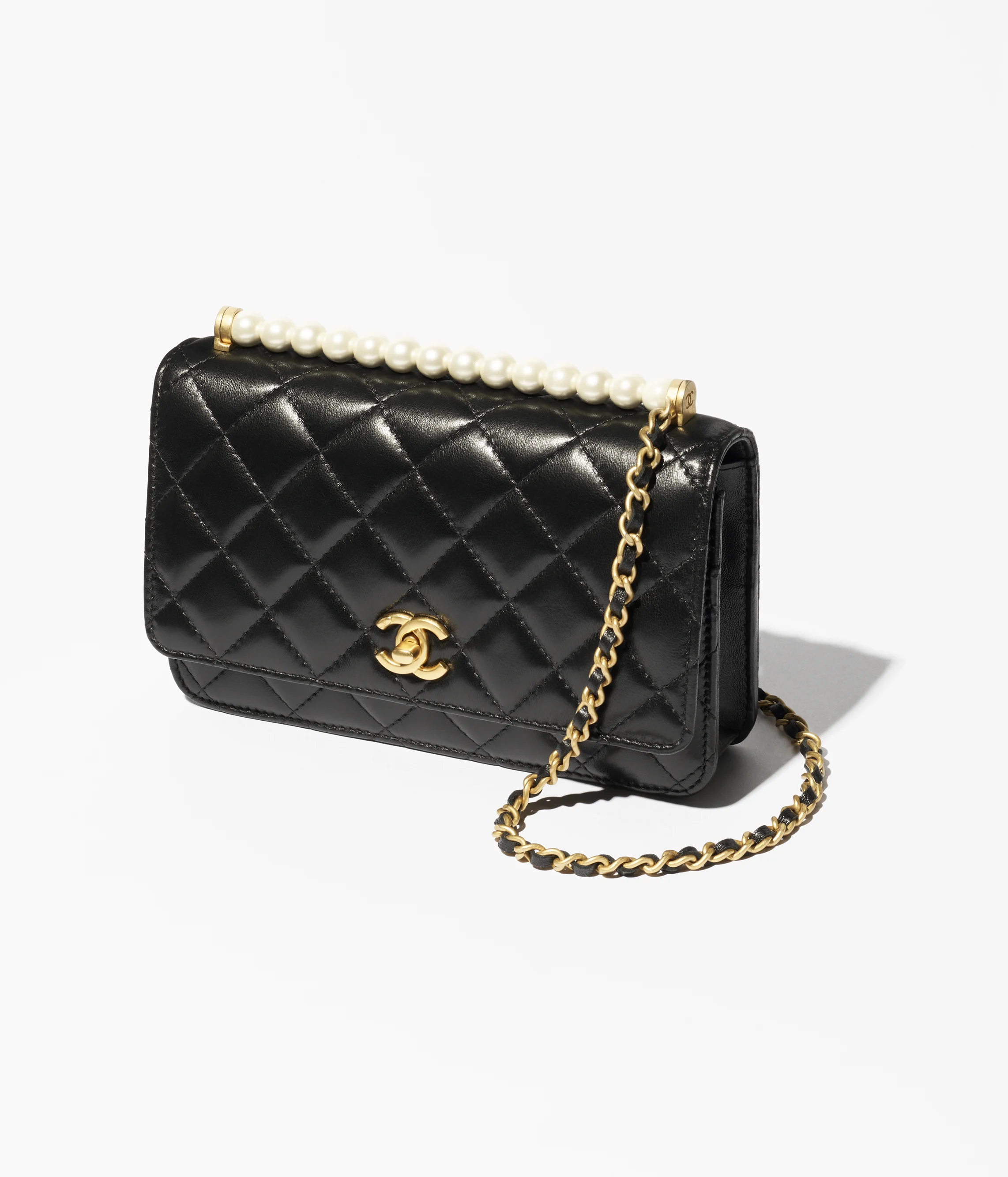 CHANEL Wallet on Chain Shiny Lambskin, Imitation Pearls & Gold-Tone Metal Black AP4518-B19730-94305