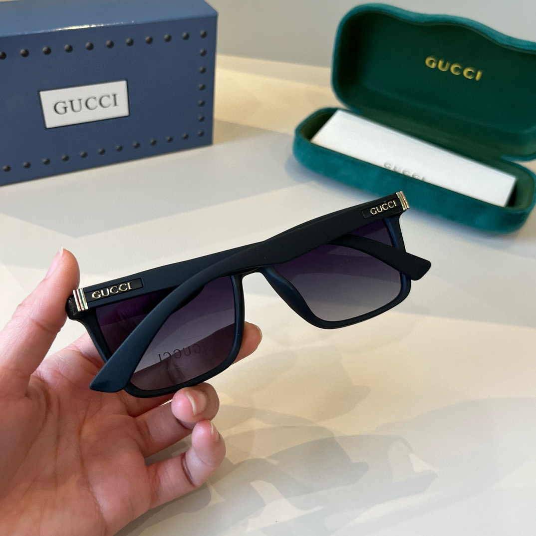 Gucci Square Frame Sunglasses