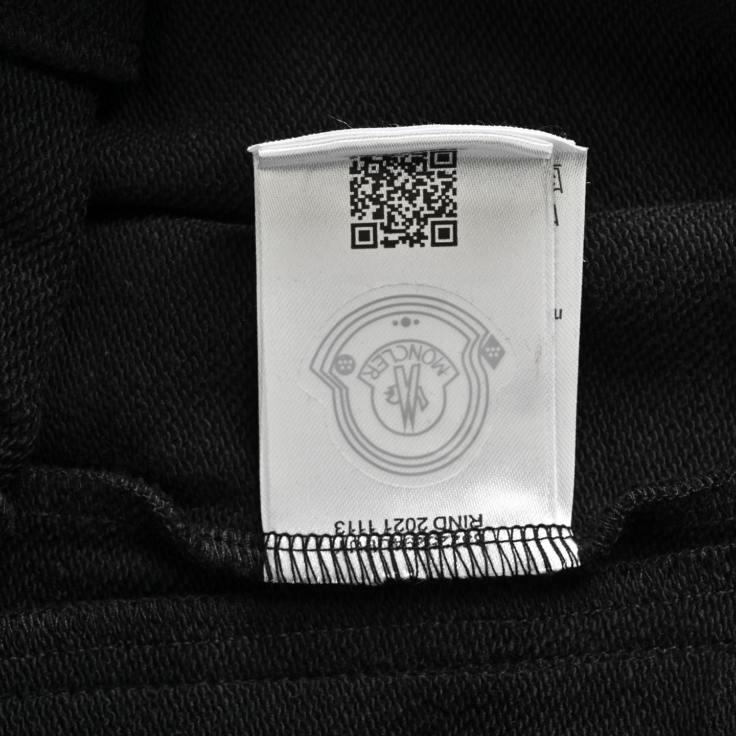 Moncler 25ss logo embroidered shorts