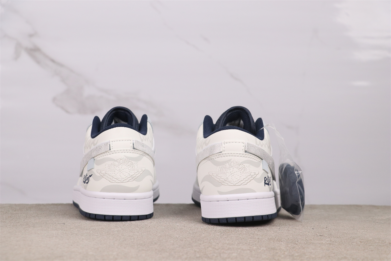 Air Jordan 1 Low sneakers Ice Blue Sea Salt 553558-414