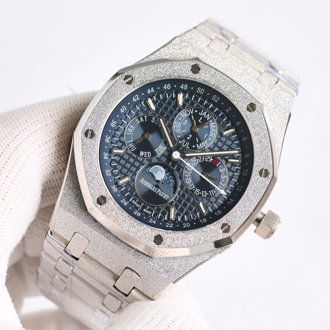 Audemars Piguet Royal Oak Series 26574 Series