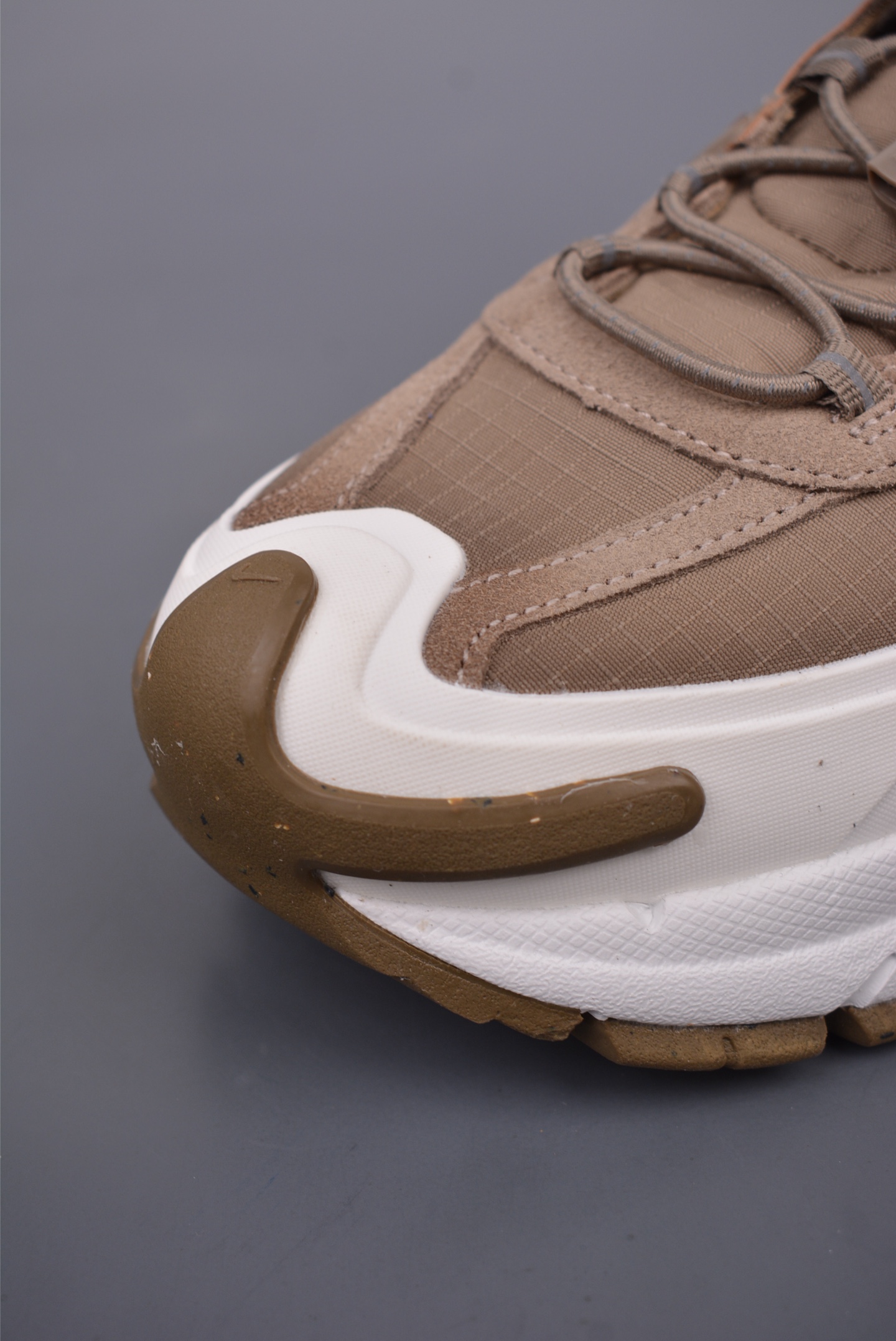 Nike Zoom Vomero 5 RoamMink Brown Light Bone HQ2181-006