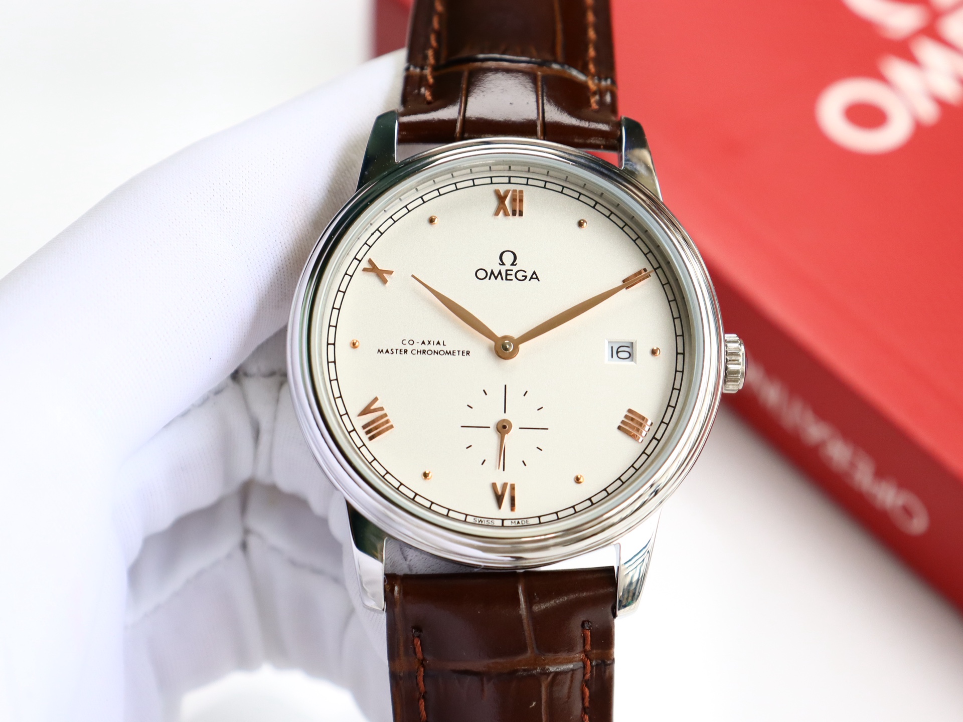 Omega De Ville series two-hand semi-mechanical men's watch