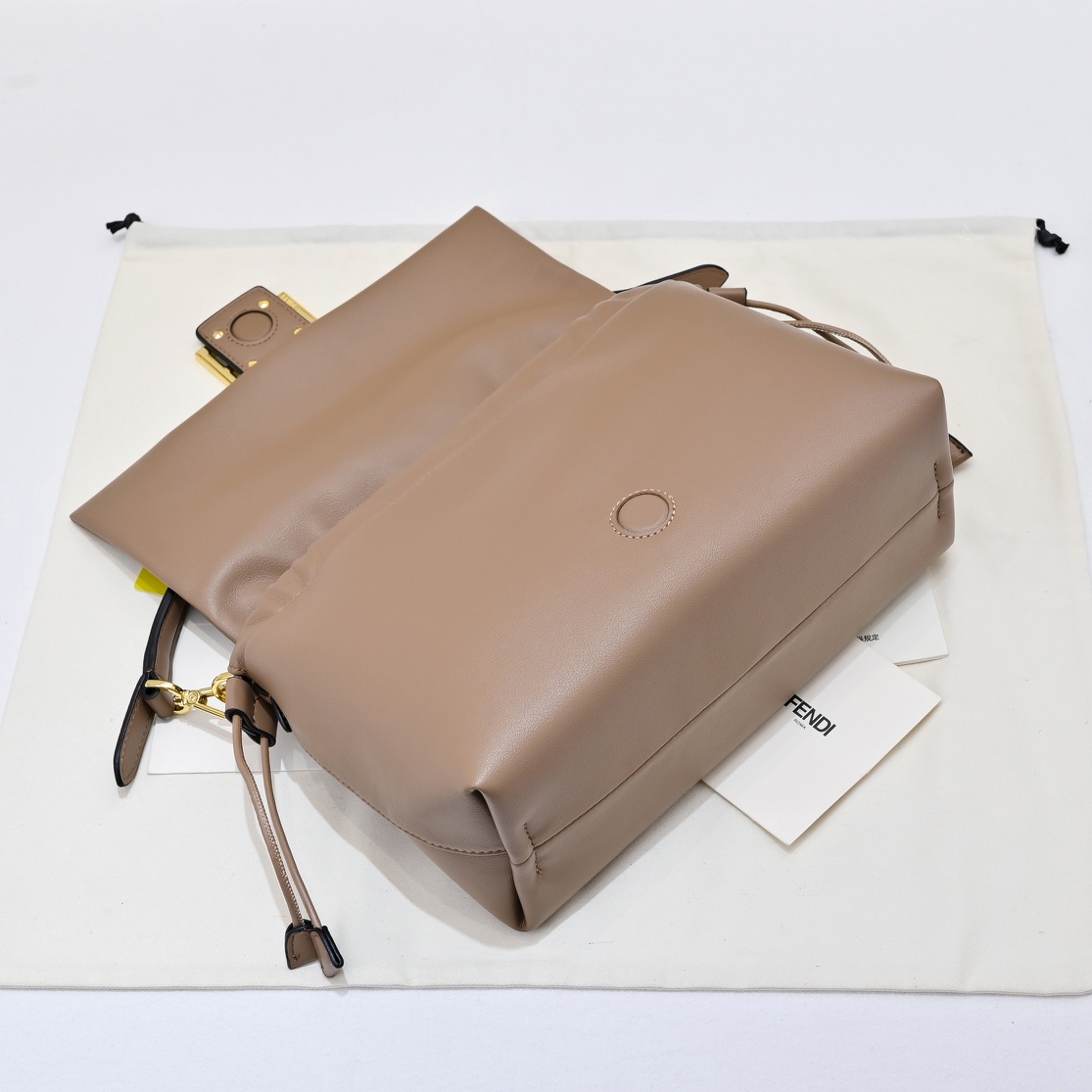 FENDI Mamma Baguette Handbag 83015B108