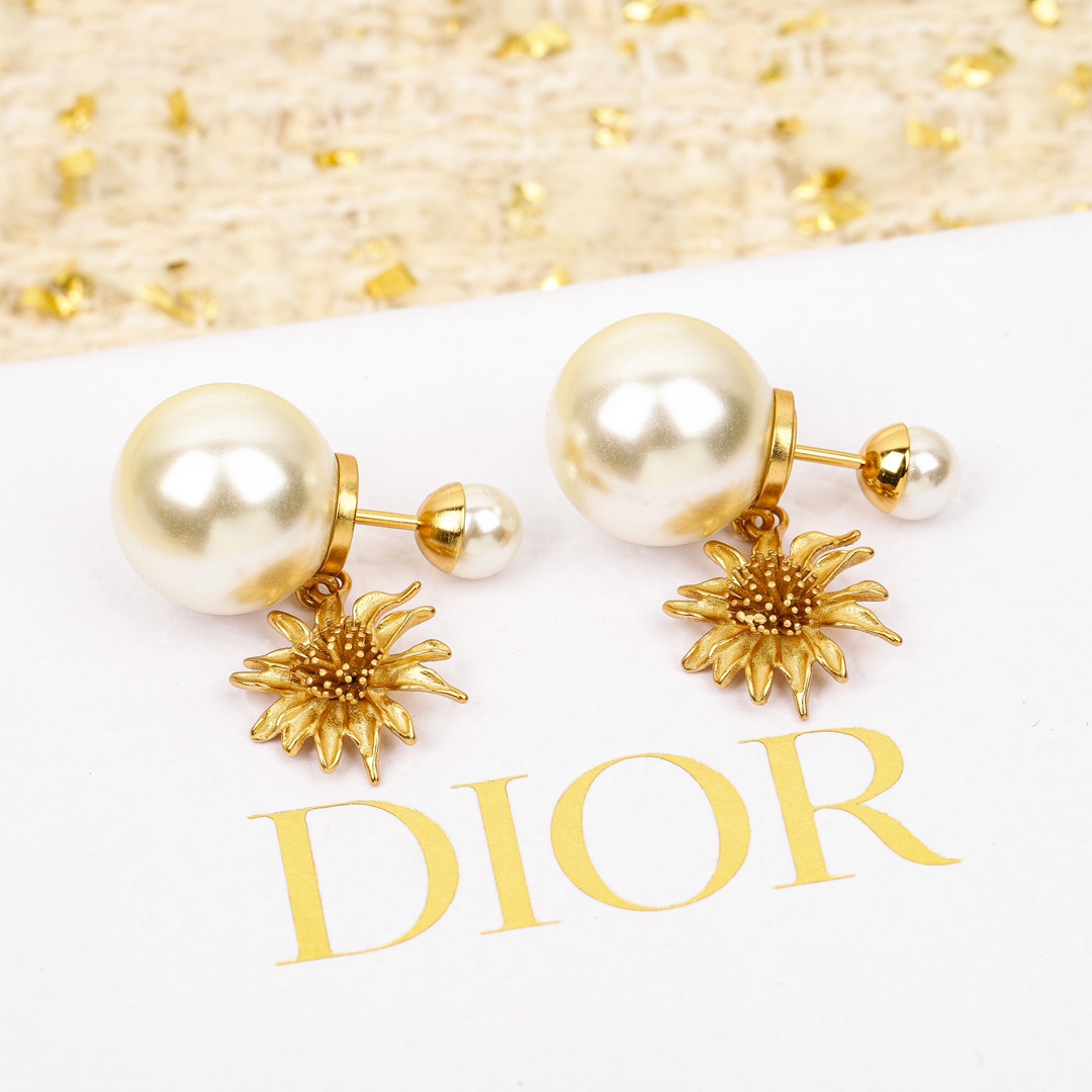 Dior Sunflower Pearl Earrings