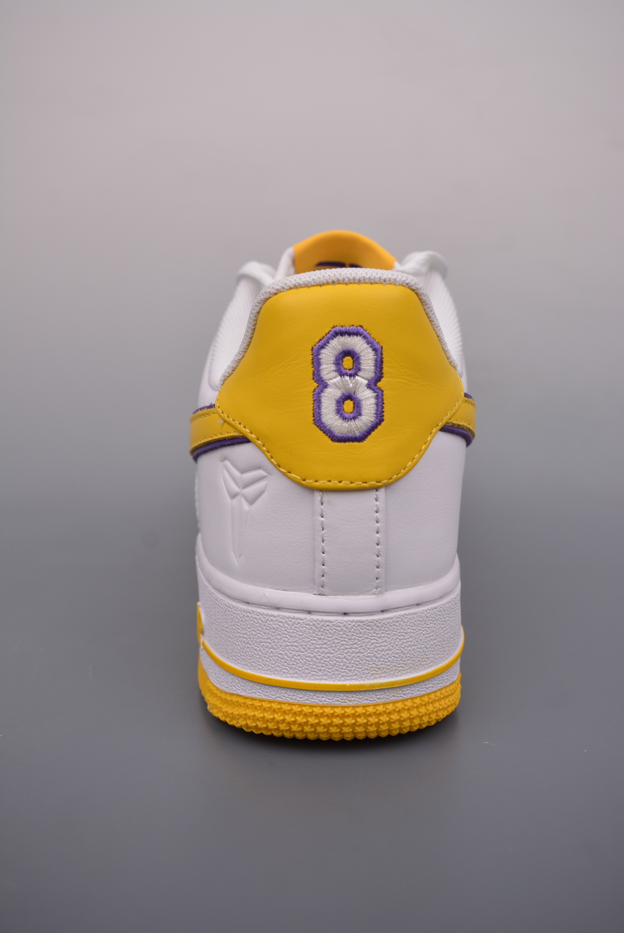 Kobe Bryant x Nike Air Force 1'07 LowWhiteVarsity Maize FZ1151-100