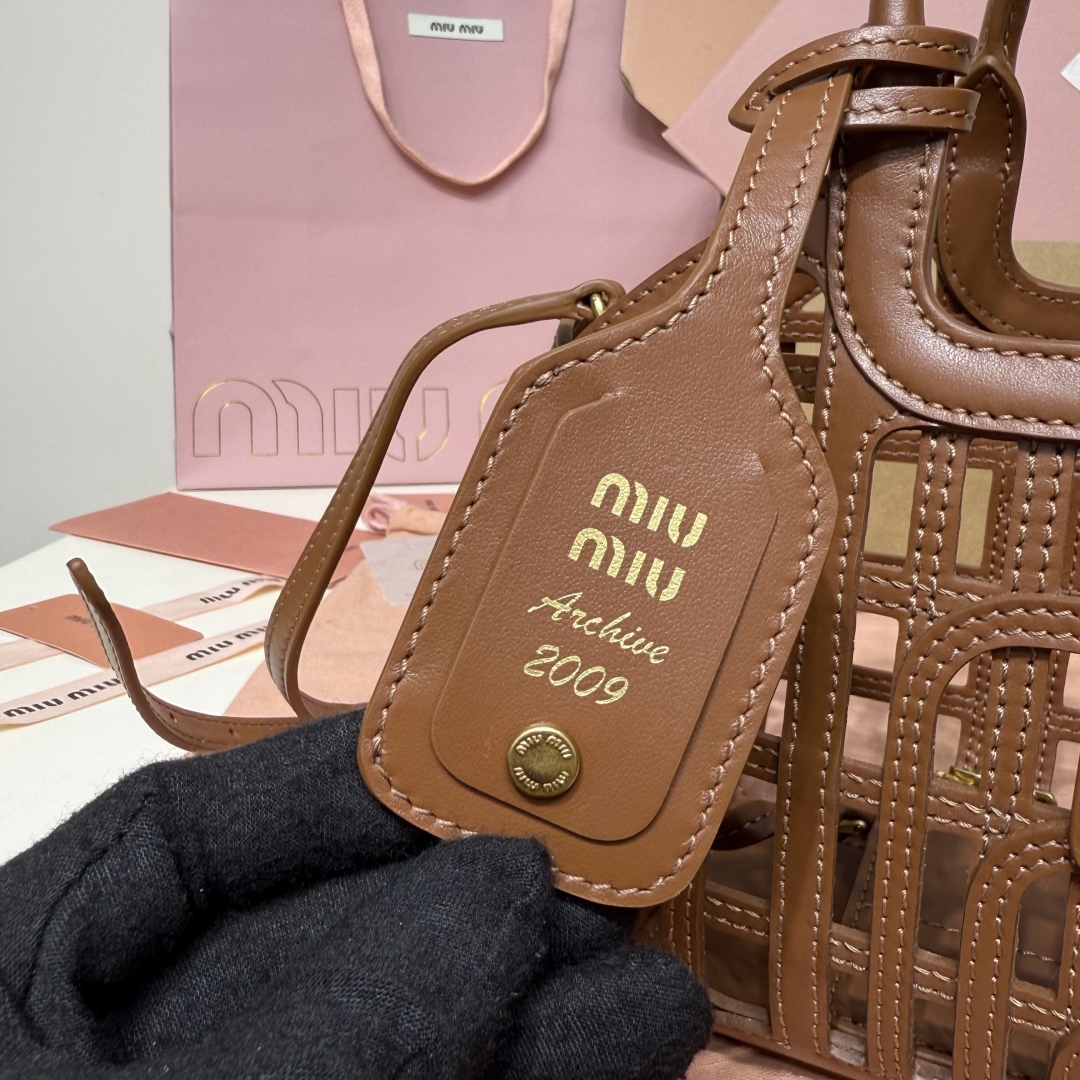 Miu Miu Naa leather bag 5BA294