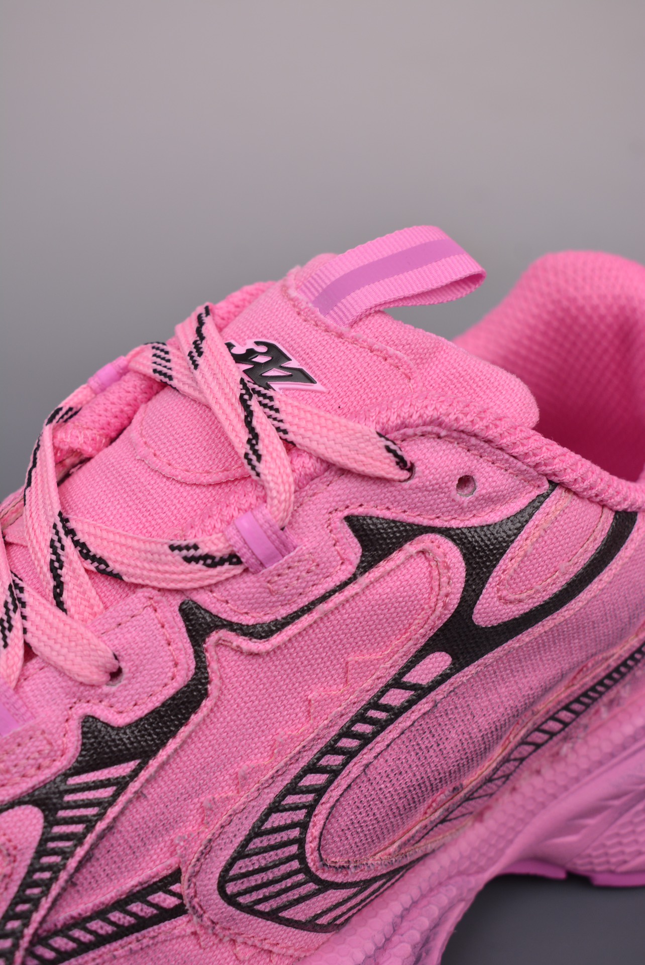 BALENCIAGA 3XL Sneakers Pink Black