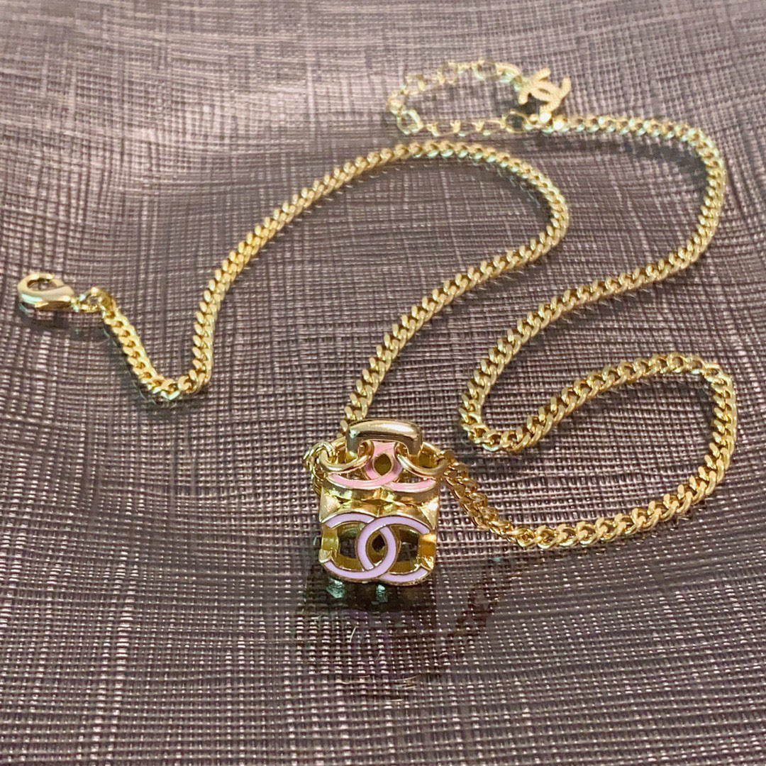 Chanel new square hollow necklace