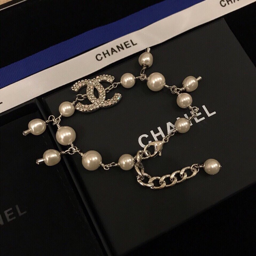 Chanel CC Pearl Bracelet with Diamonds