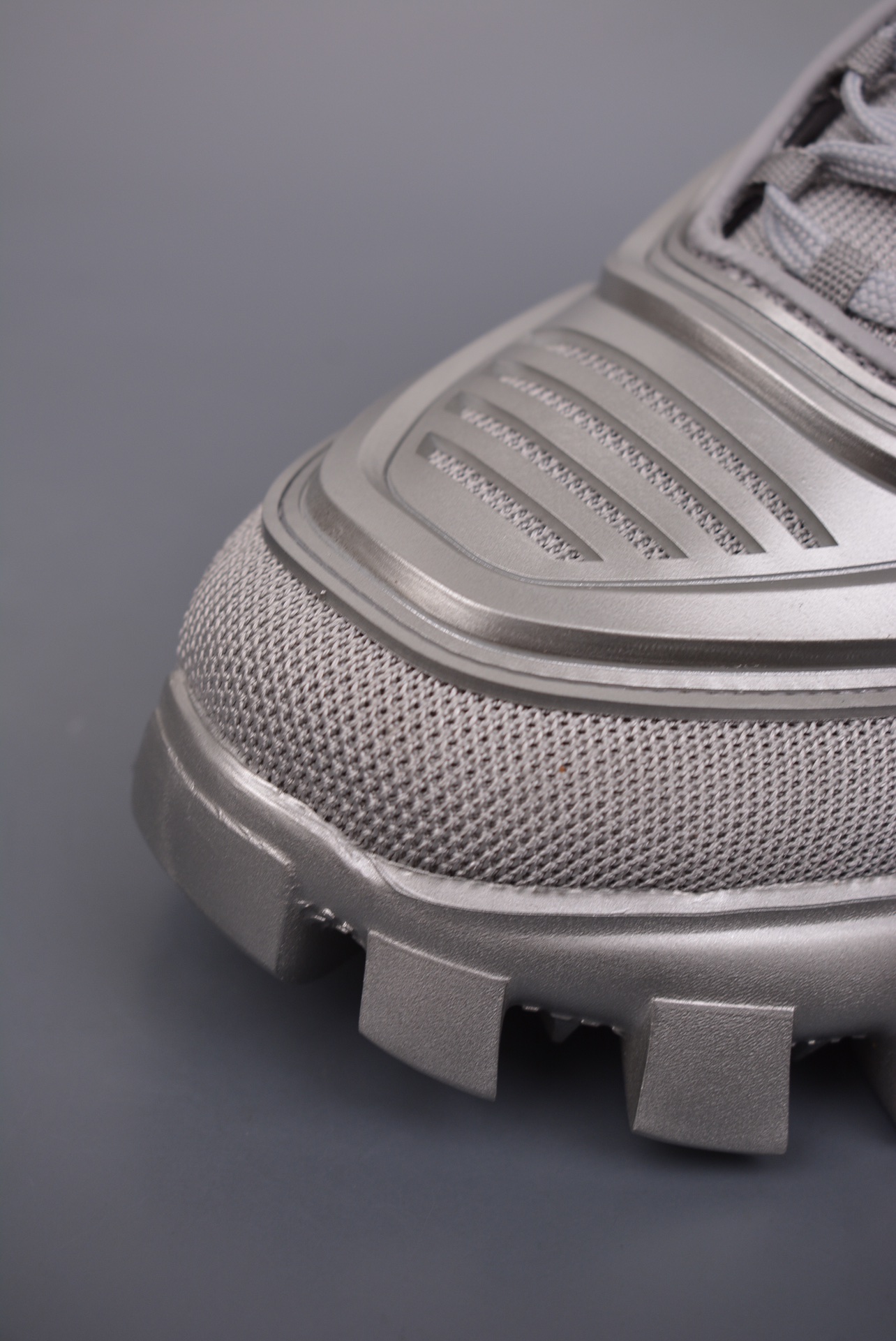 Prada Cloudbust Thunder Low Sneakers Metallic Silver 2EG293_3KZU_F0118