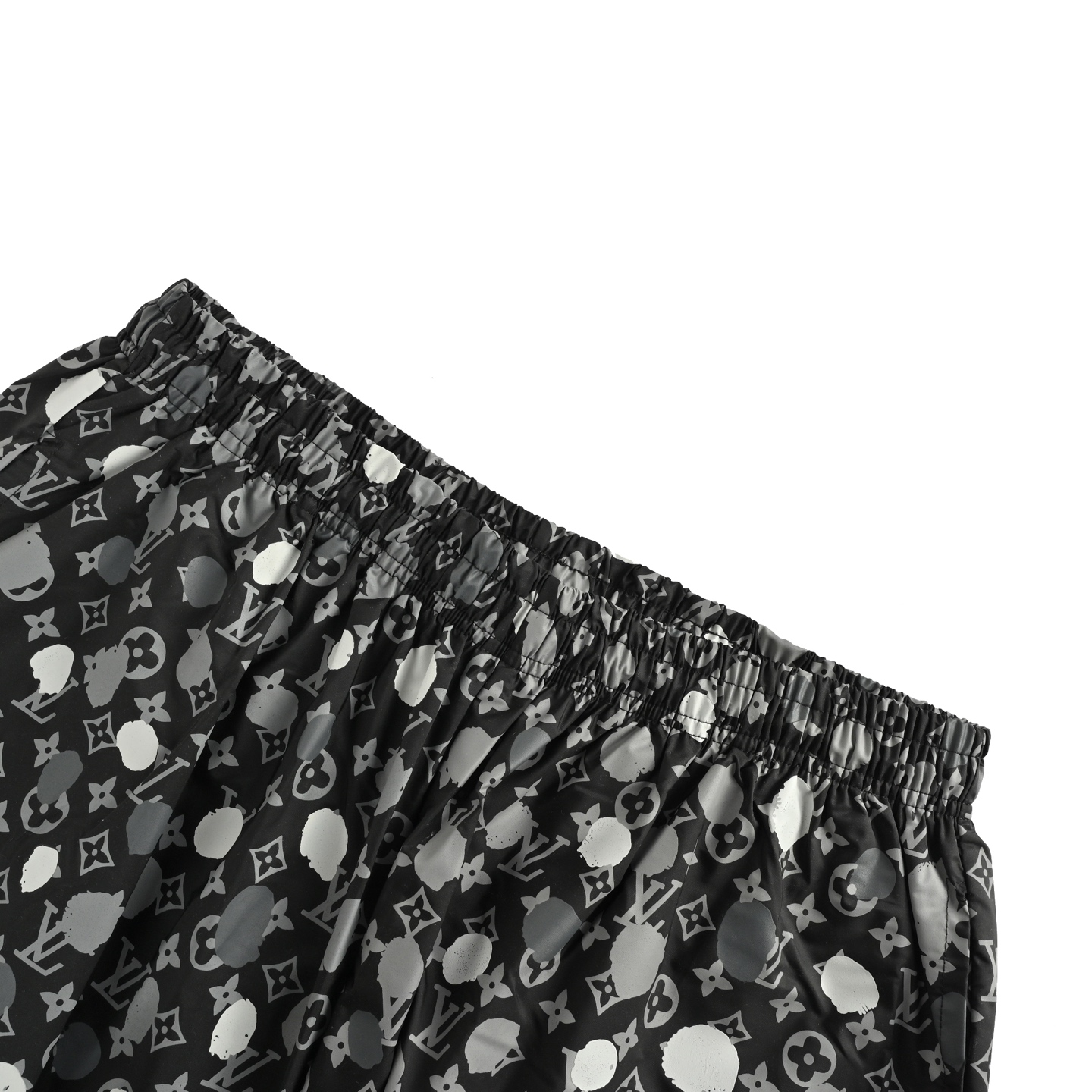 Louis Vuitton 25ss Yayoi Kusama all over print hand-painted polka dot woven shorts