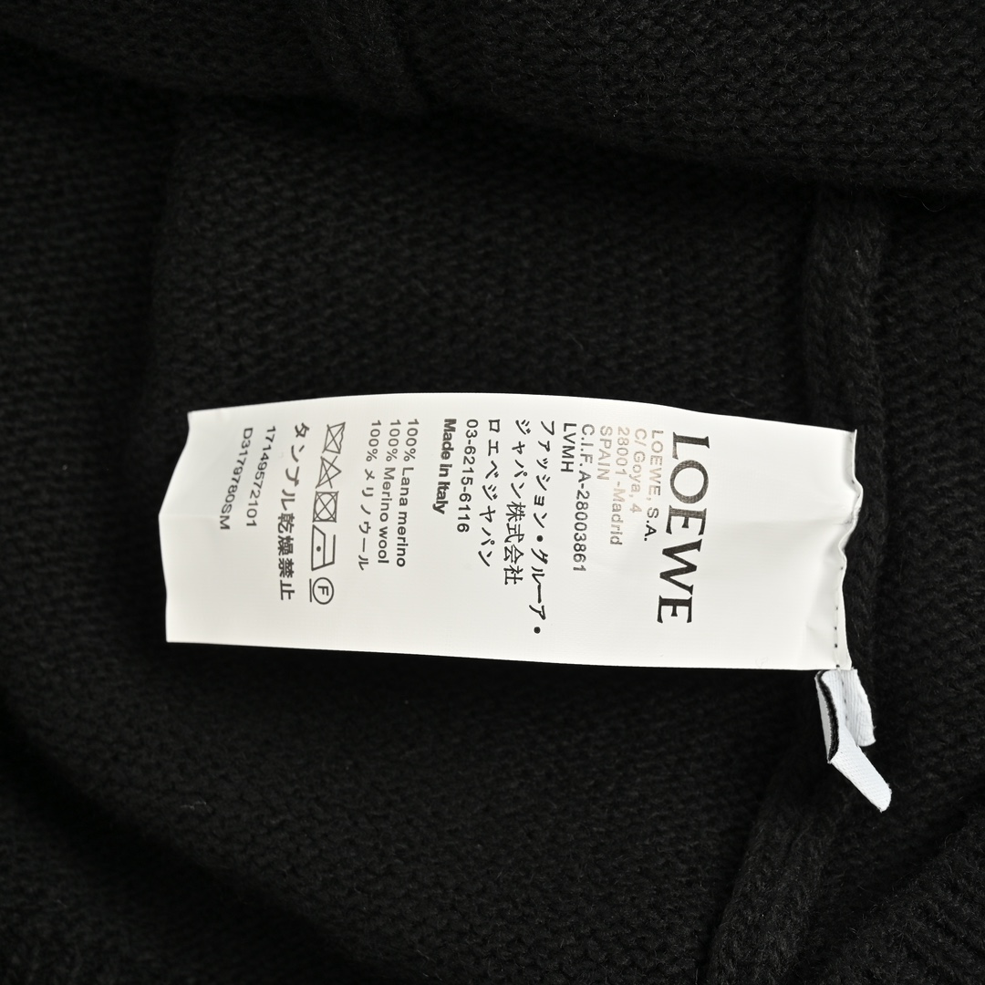 Loewe 24Fw small floral logo embroidered wool crew neck sweater
