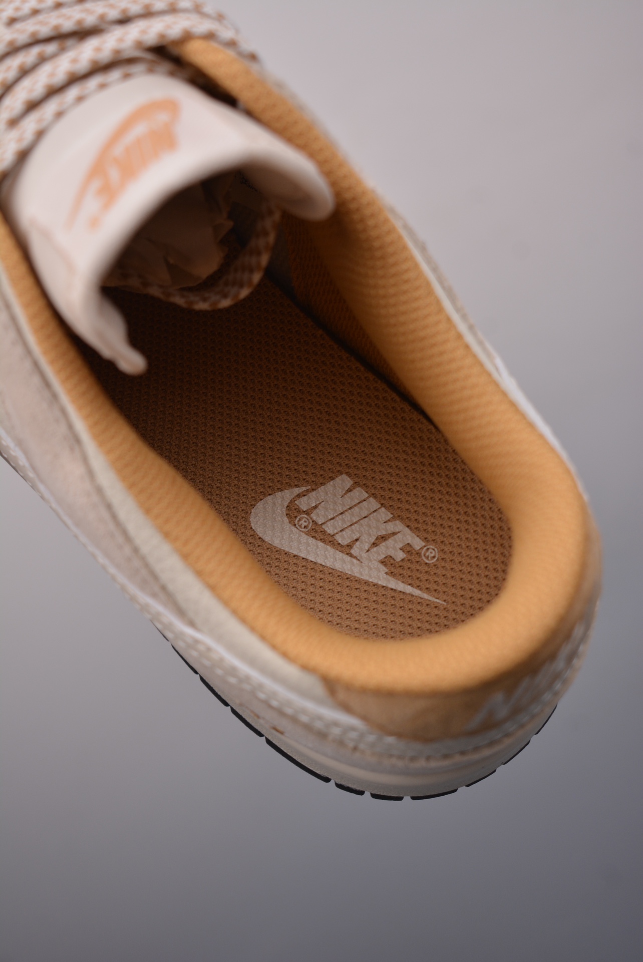 Dior x Nike SB Dunk Low Dior Off-White Khaki DIOR Embroidery DJ2024-066