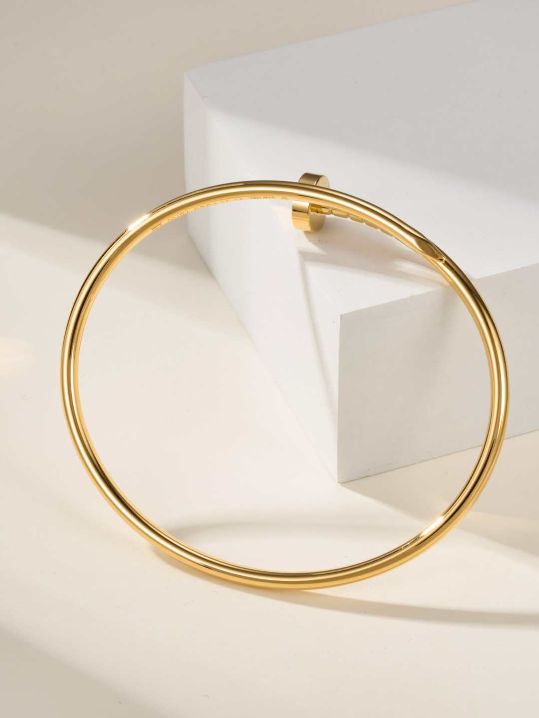 Cartier No Diamond Nail Thin Bracelet